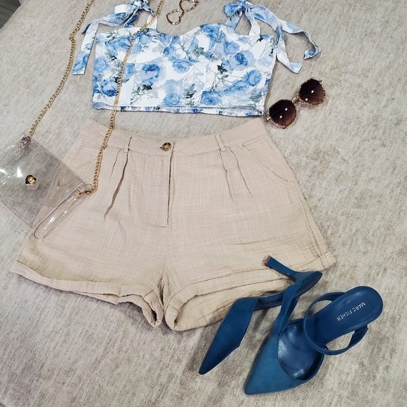 Cider Floral Blue and White Women's Top - Picture 3 of 14